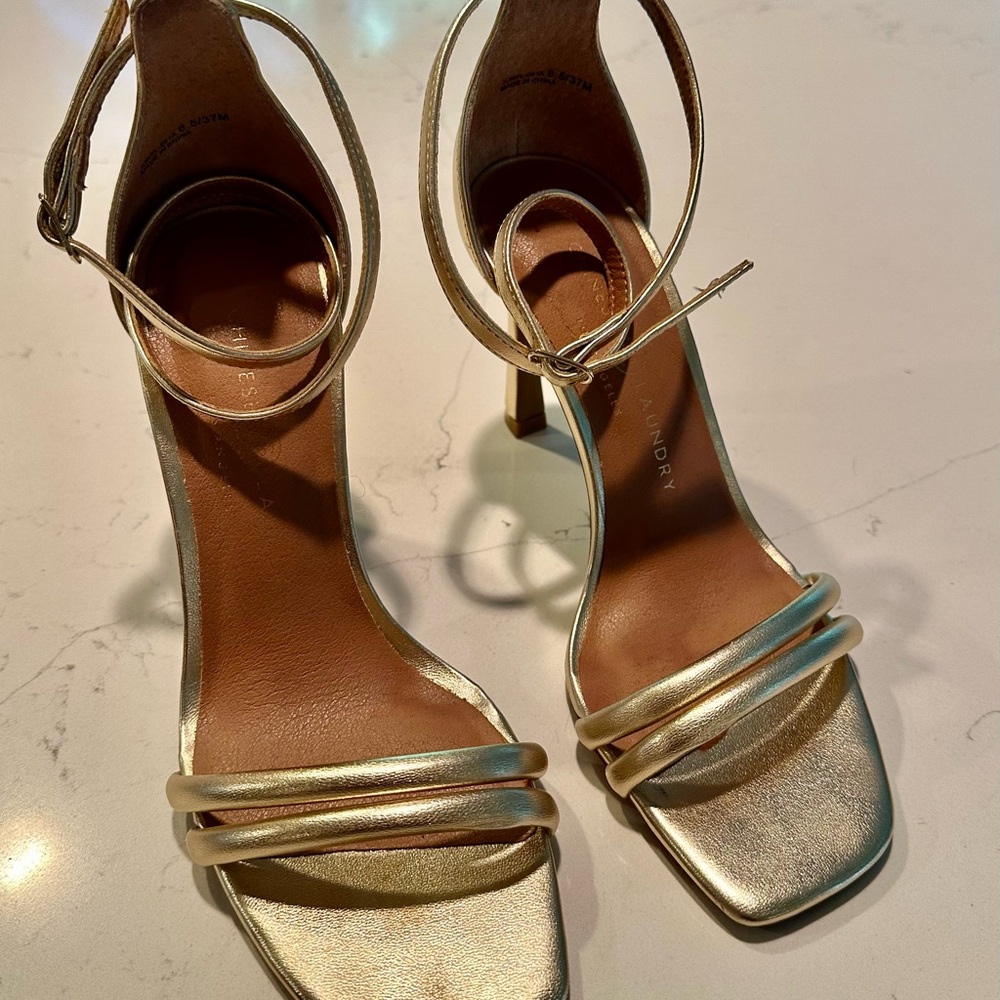 Chinese Laundry Jasmine gold metallic heels. Size 6.5 worn once